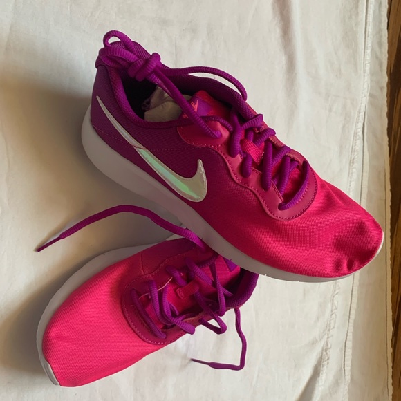 NIKE TANJUN PRINT (GS) HYPER YOUTH GILR'S & WOMENS - Picture 9 of 11